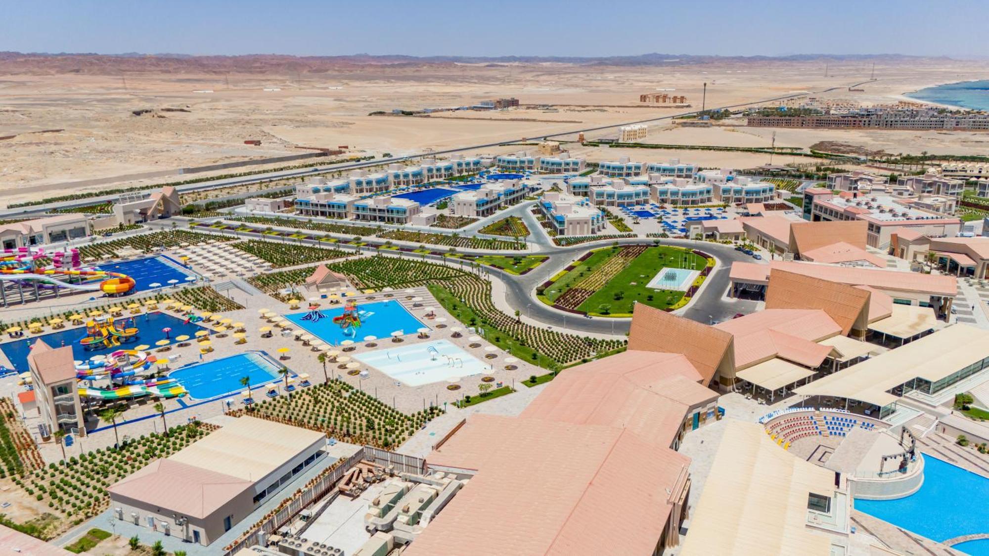 Pickalbatros Sea World Resort - Marsa Alam- "Aqua Park" El Qoseir Esterno foto