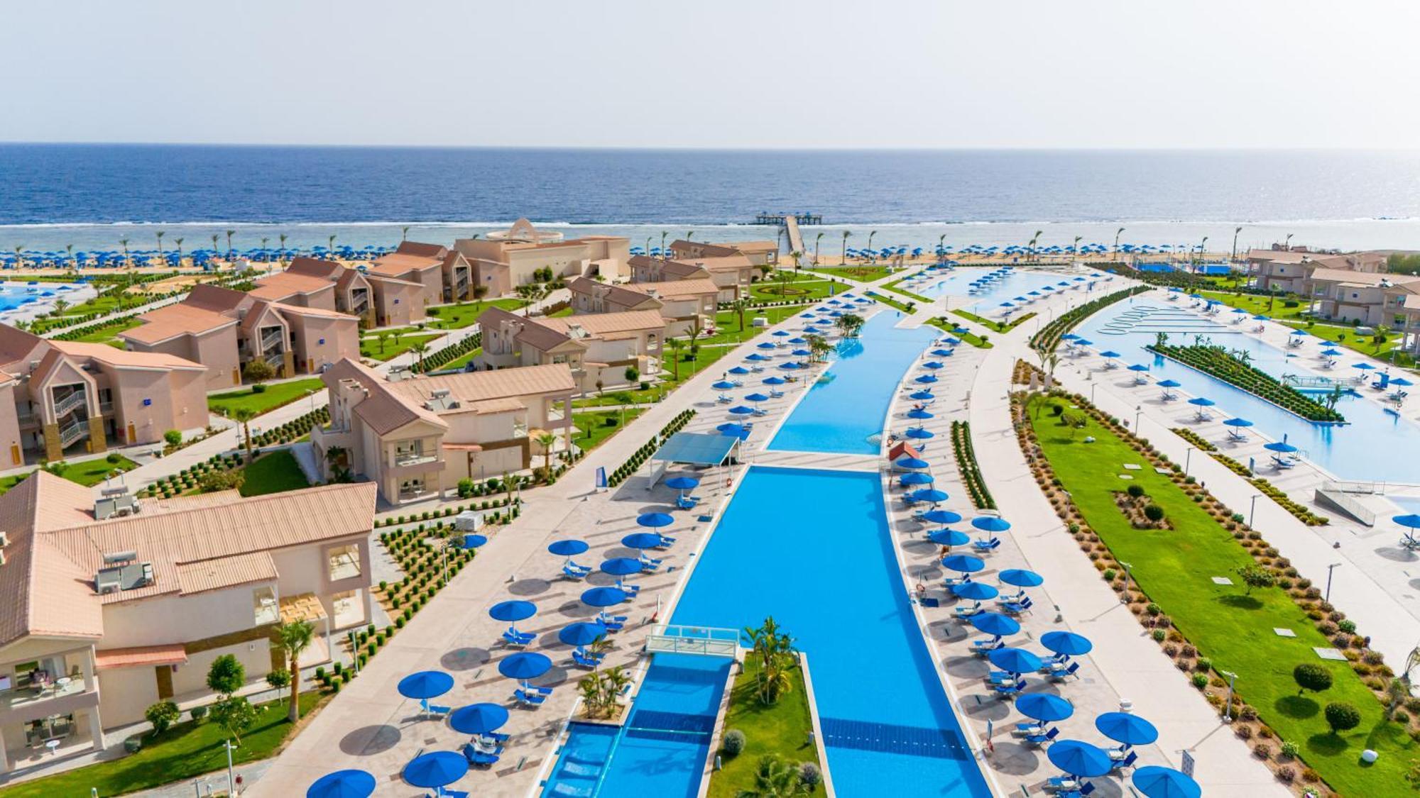Pickalbatros Sea World Resort - Marsa Alam- "Aqua Park" El Qoseir Esterno foto